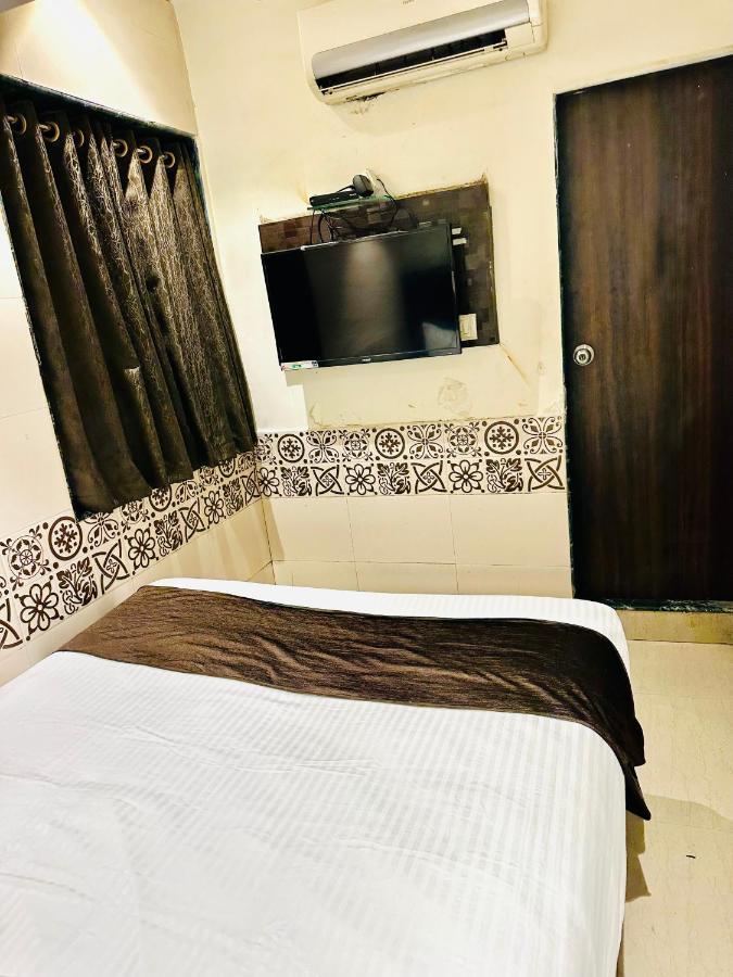 Hotel Kalpana Residency - Near Us Embassy Bombay Exterior foto